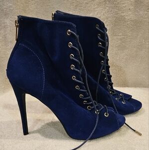 ROUGE OPEN TOE BOOTS